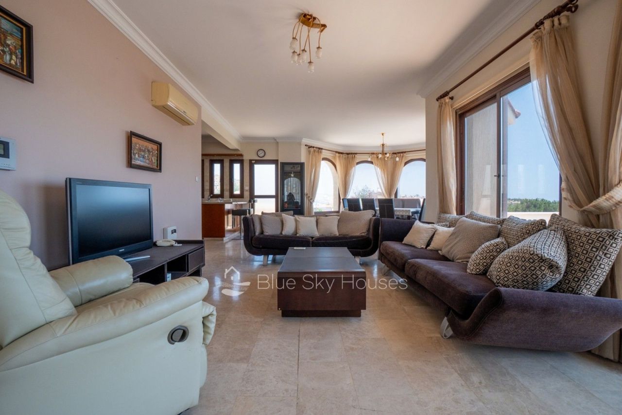 Вилла в Лимасоле, Кипр, 300 м² - фото 6