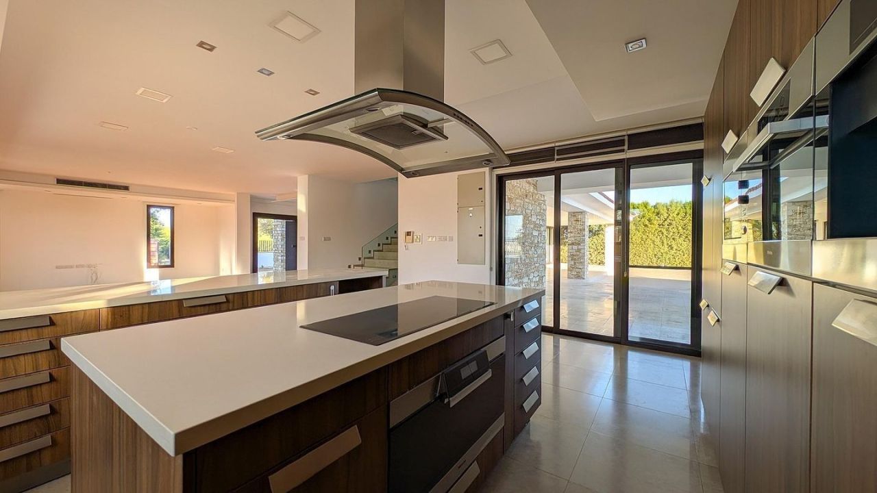 Вилла в Ларнаке, Кипр, 430 м² - фото 13