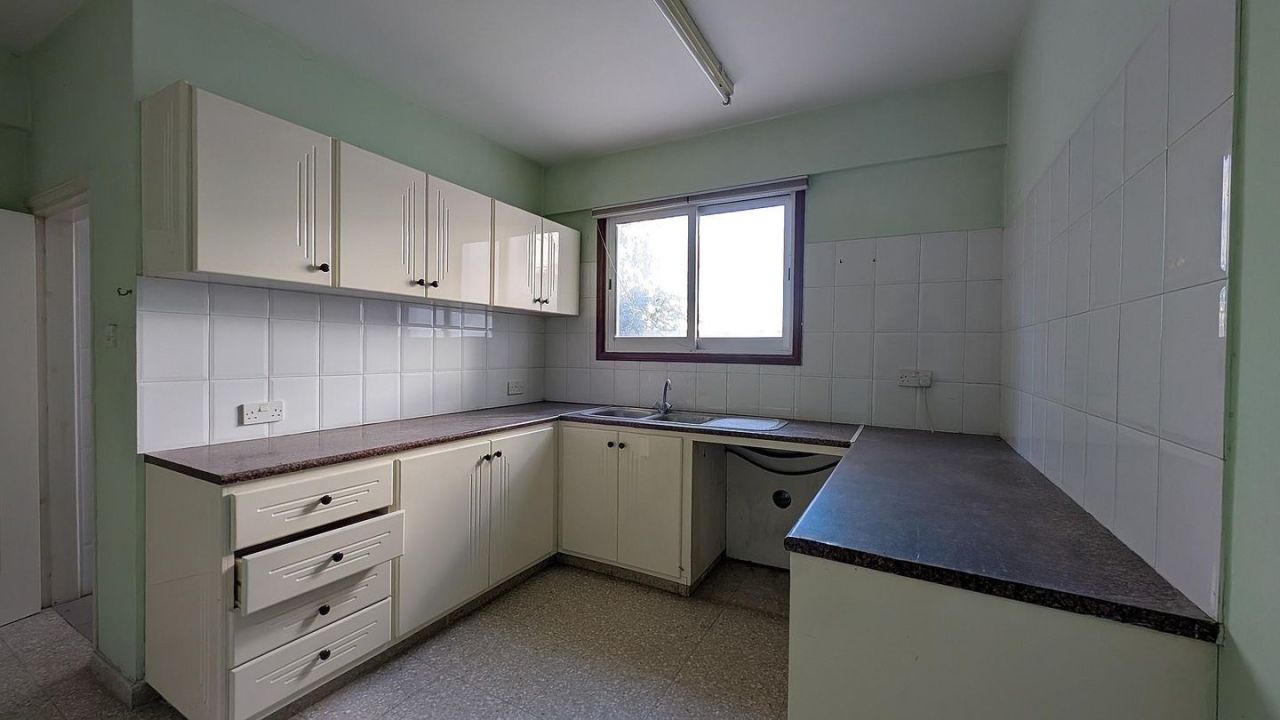 Вилла в Ларнаке, Кипр, 346 м² - фото 15