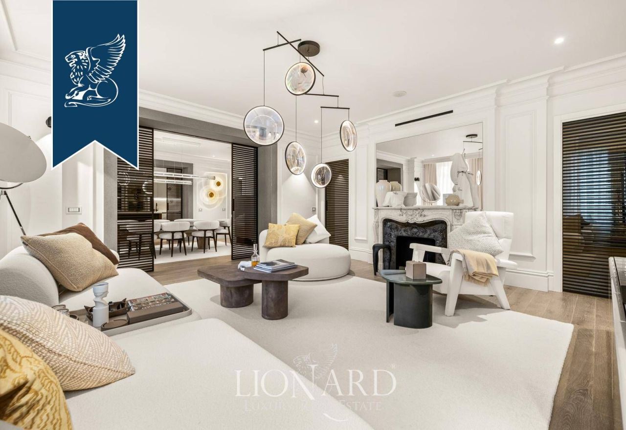 Апартаменты во Флоренции, Италия, 260 м² - фото 1