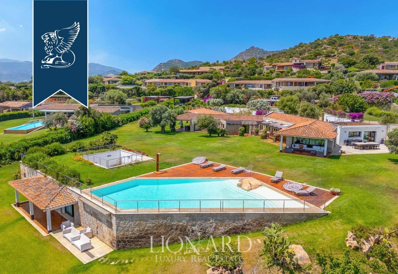 Вилла в Сан-Теодоро, Италия, 950 м² - фото 2