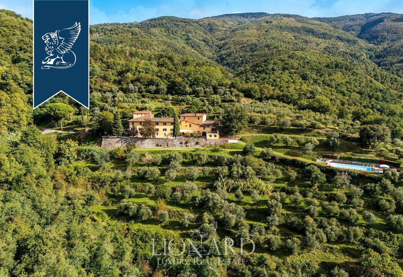 Вилла в Пистое, Италия, 1 200 м² - фото 2