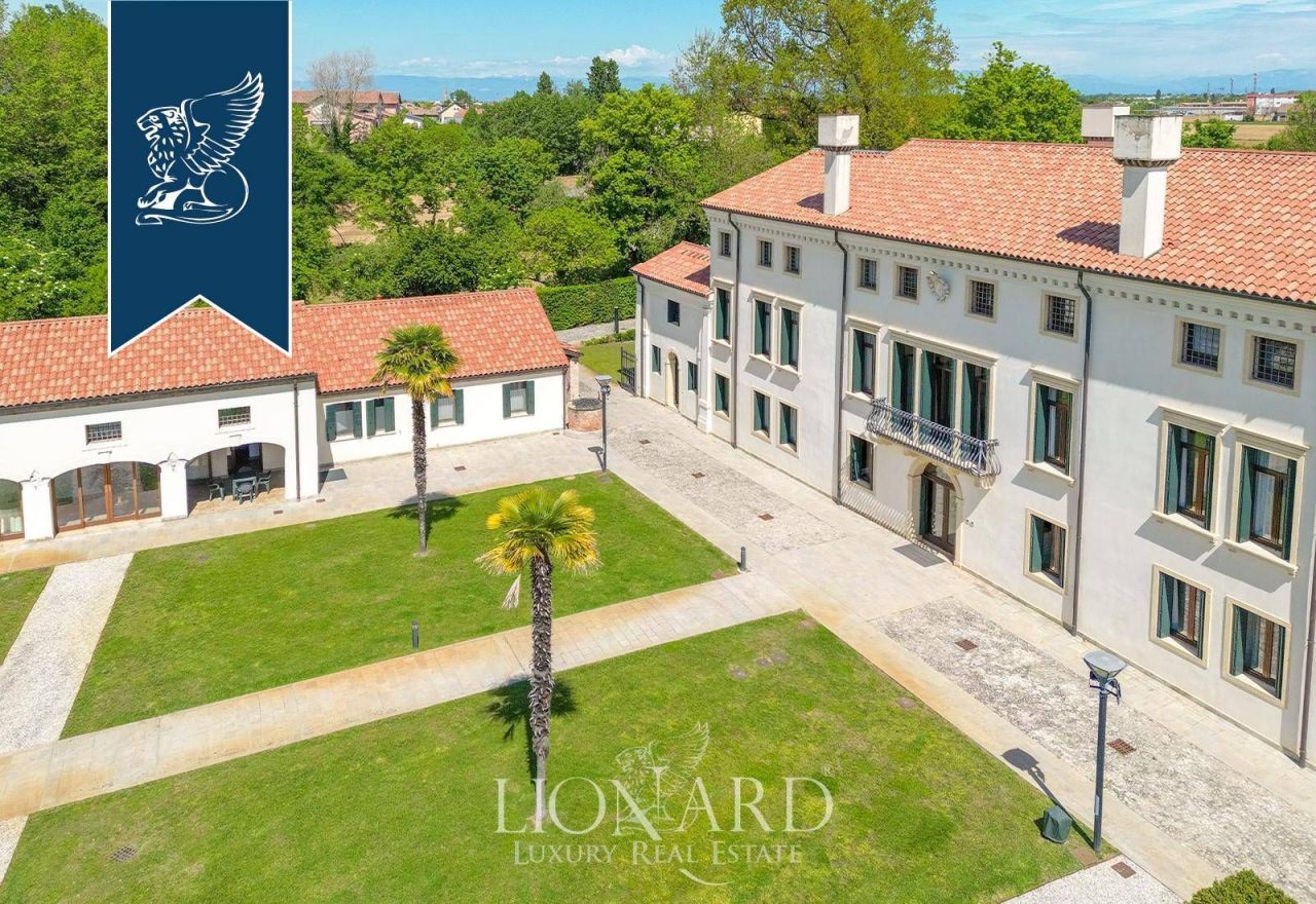 Вилла в Падуе, Италия, 3 200 м² - фото 5