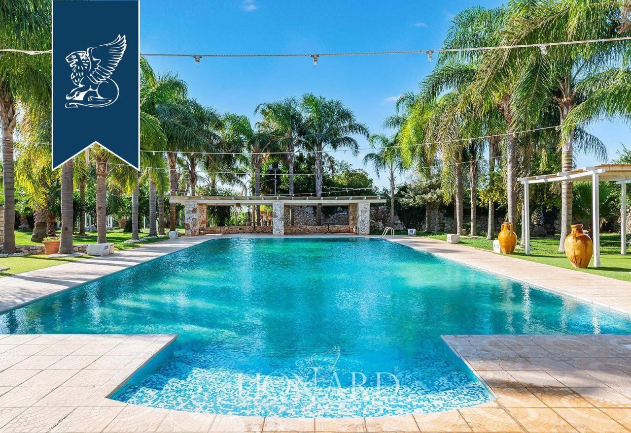 Ферма в Франкавилла Фонтана, Италия, 2 700 м² - фото 6