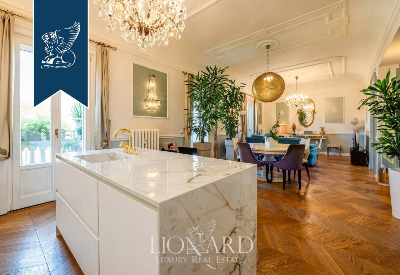 Апартаменты в Милане, Италия, 240 м² - фото 7