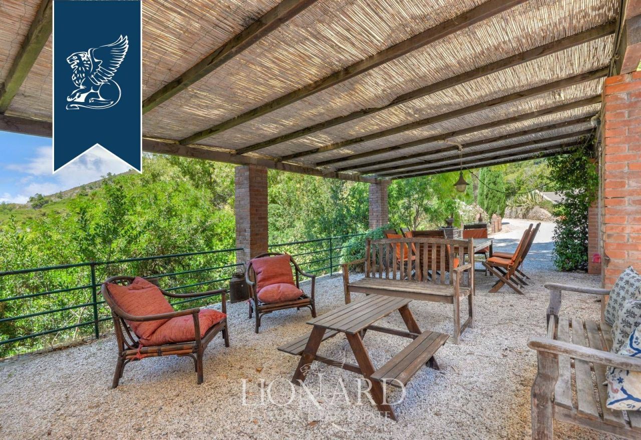 Вилла в Ливорно, Италия, 410 м² - фото 11