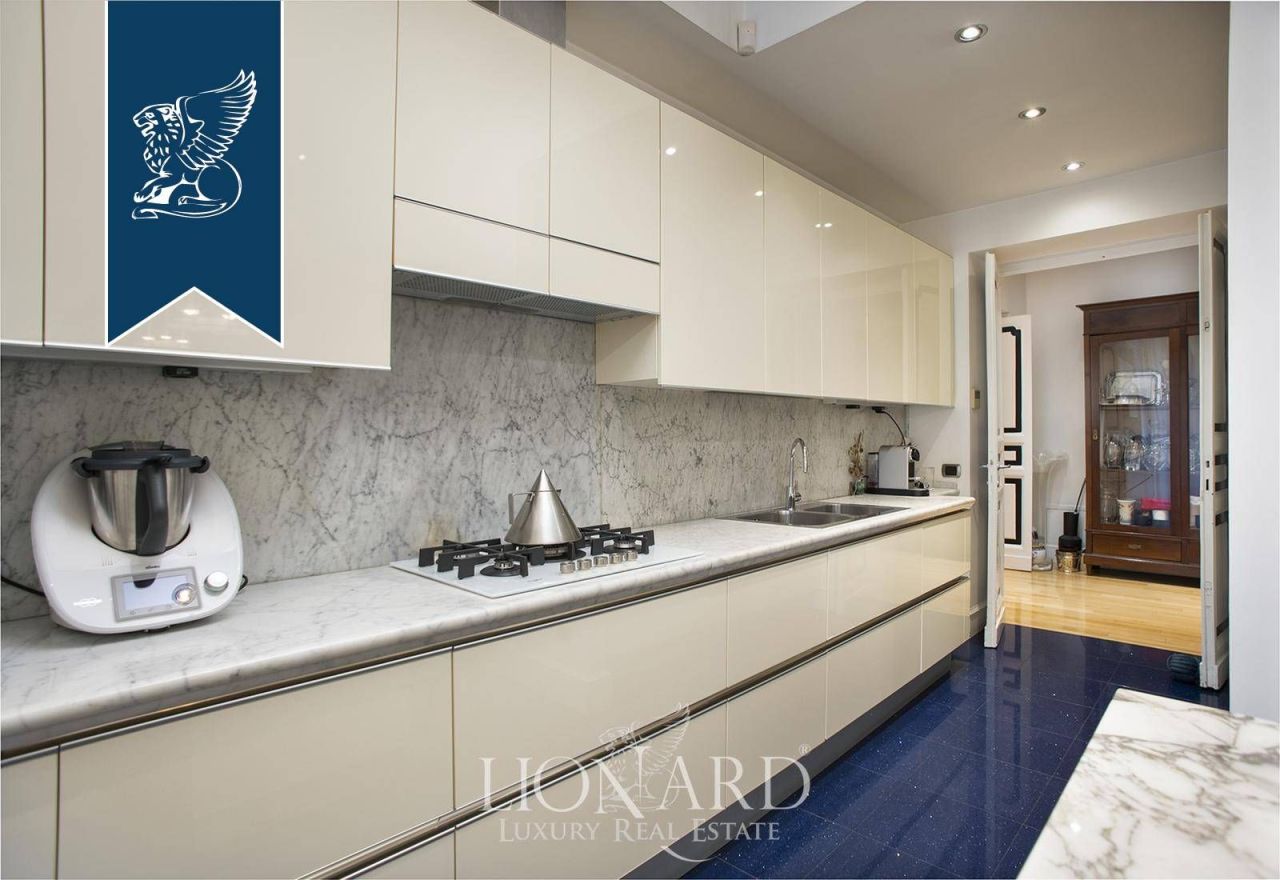 Апартаменты в Риме, Италия, 280 м² - фото 11