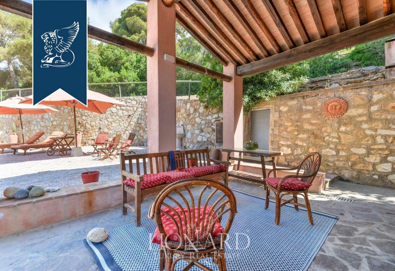 Вилла в Ливорно, Италия, 410 м² - фото 12