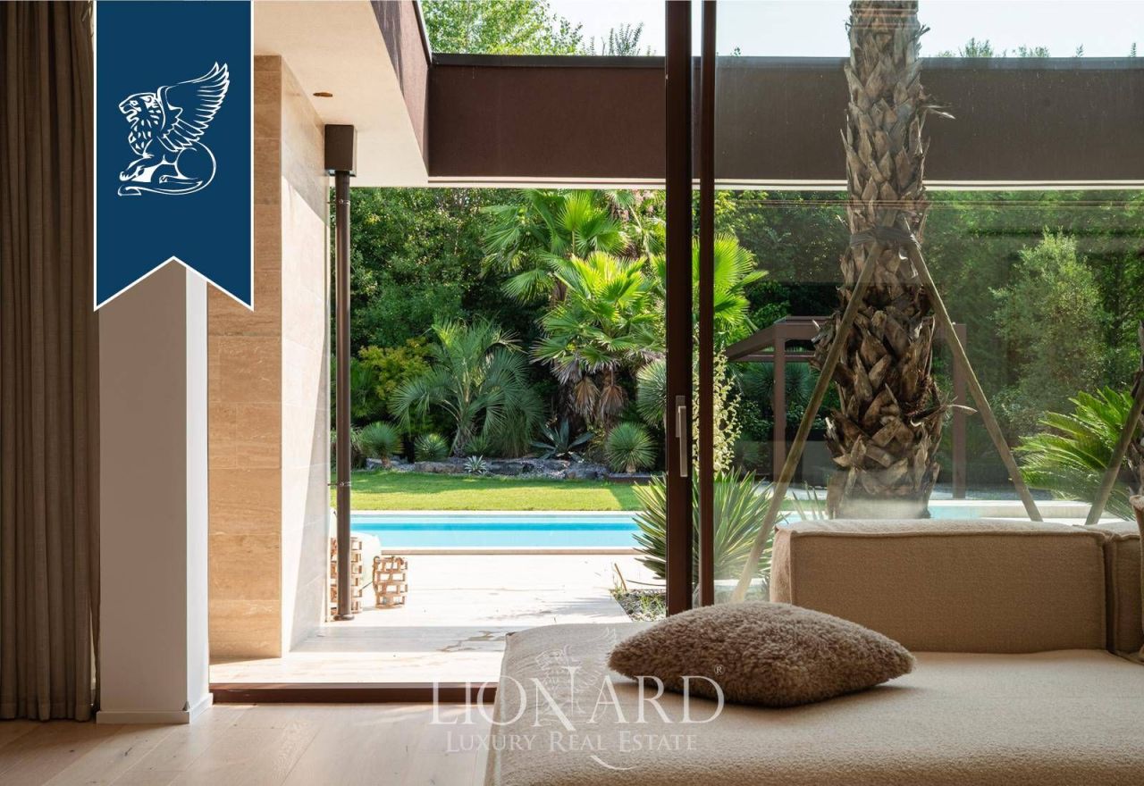 Вилла в Падуе, Италия, 350 м² - фото 13