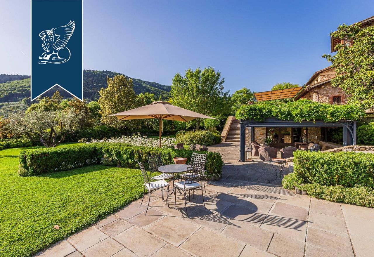 Вилла в Прато, Италия, 600 м² - фото 16