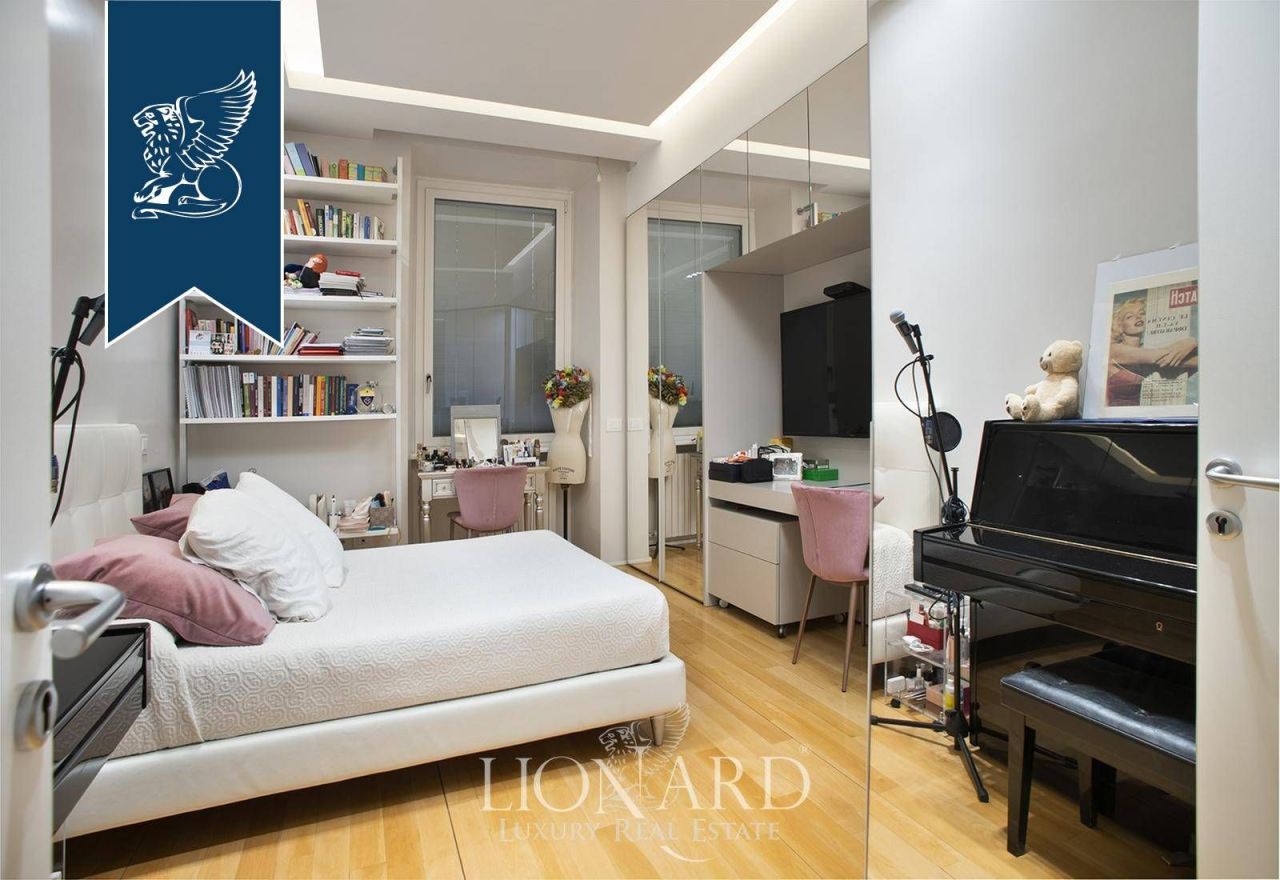 Апартаменты в Риме, Италия, 280 м² - фото 18