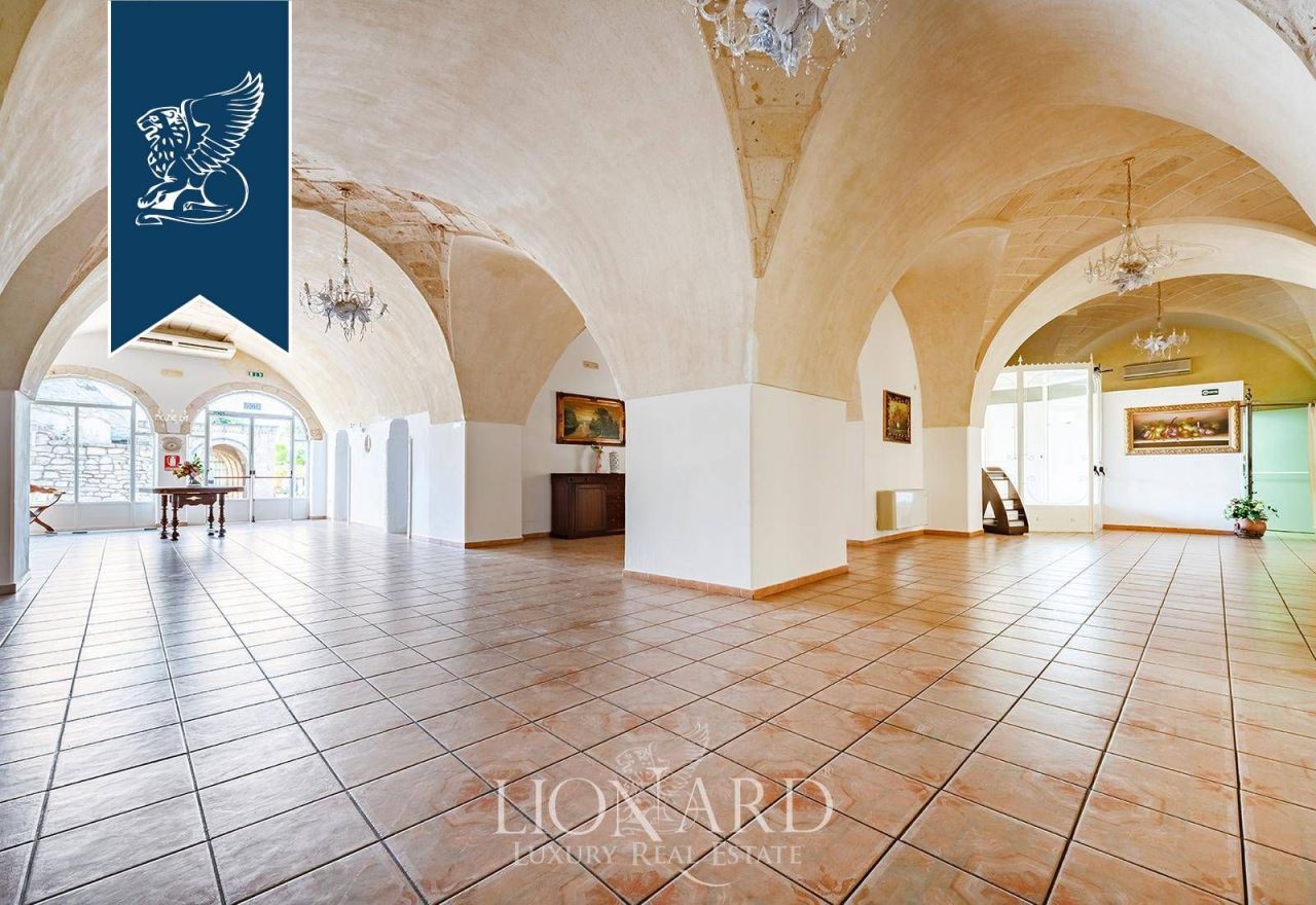 Ферма в Франкавилла Фонтана, Италия, 2 700 м² - фото 19