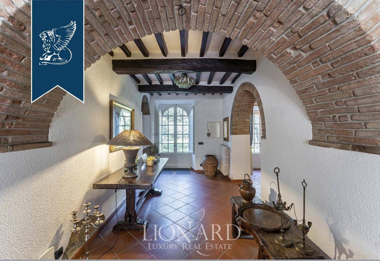 Вилла в Кортоне, Италия, 550 м² - фото 19