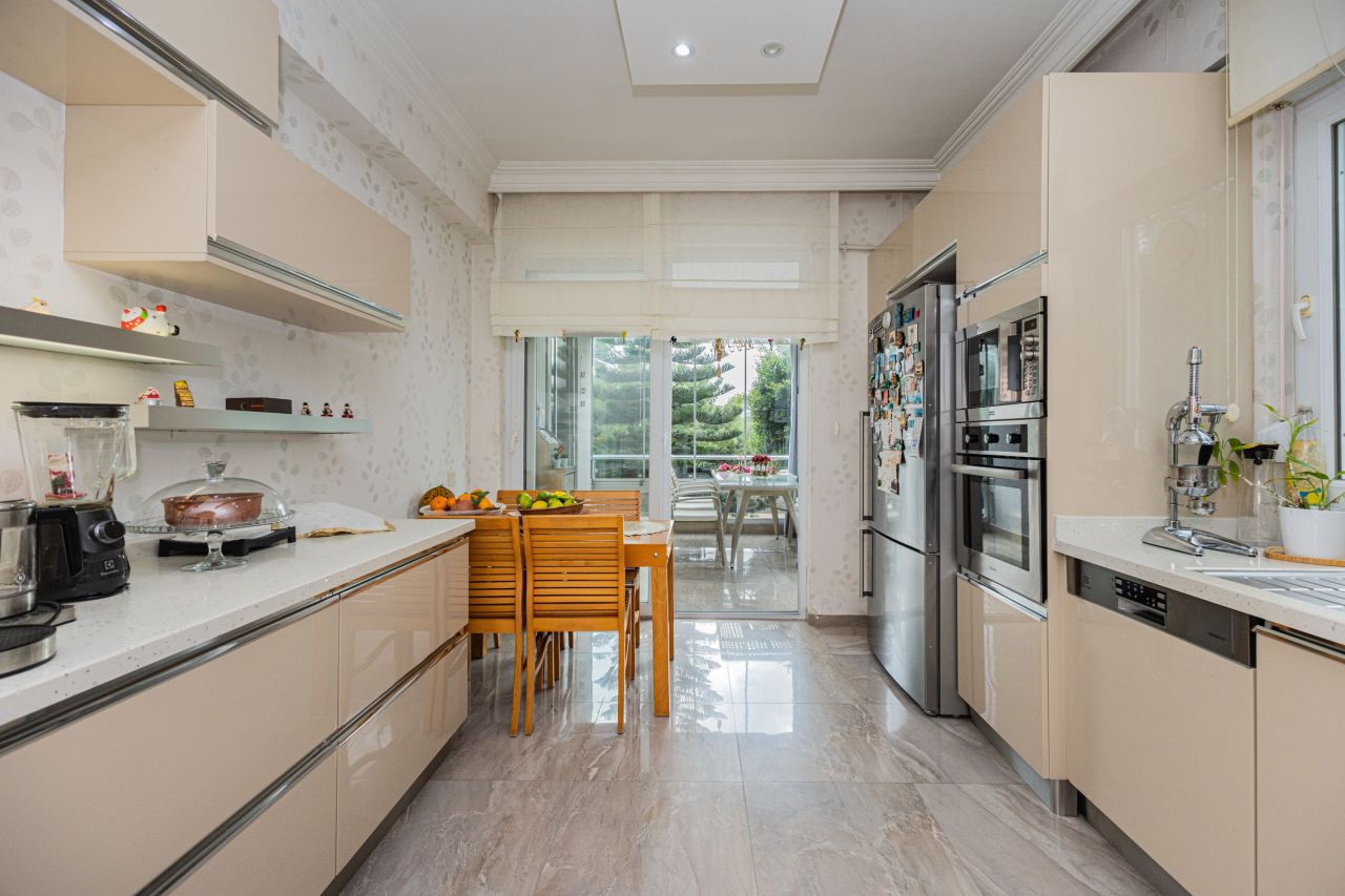 Квартира в Анталии, Турция, 160 м² - фото 18