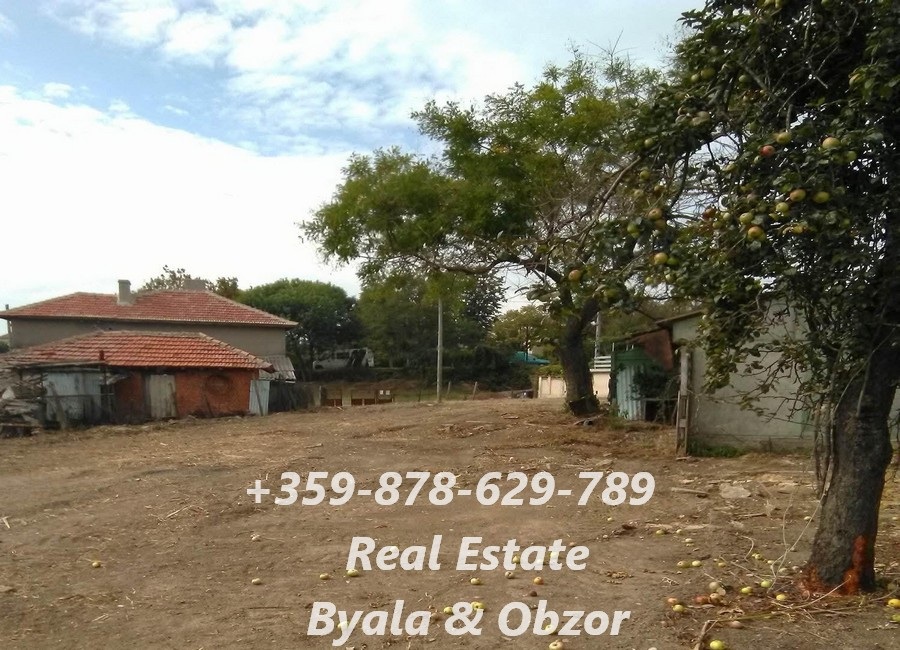 Земля в Бяле, Болгария, 1 460 м² - фото 1
