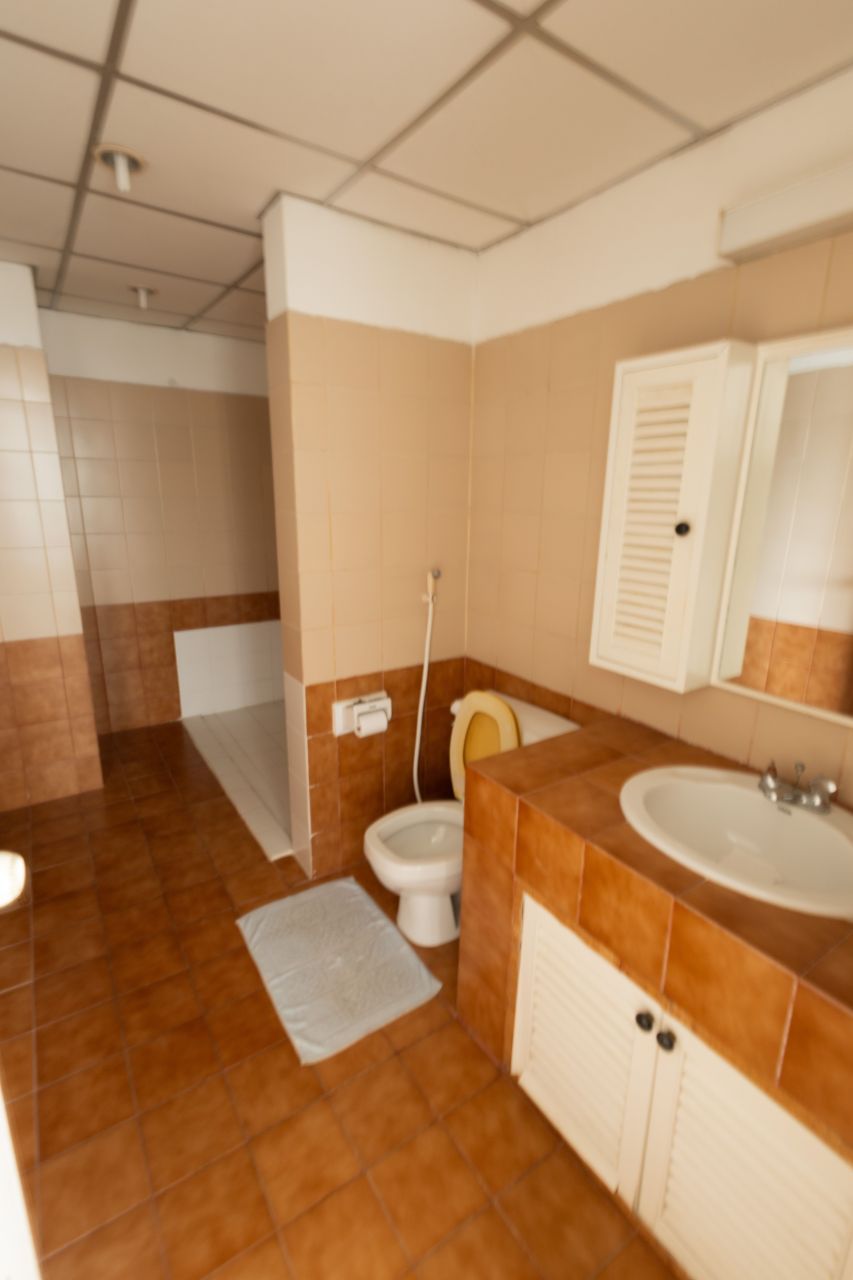 Квартира в Чонбури, Таиланд, 171 м² - фото 16