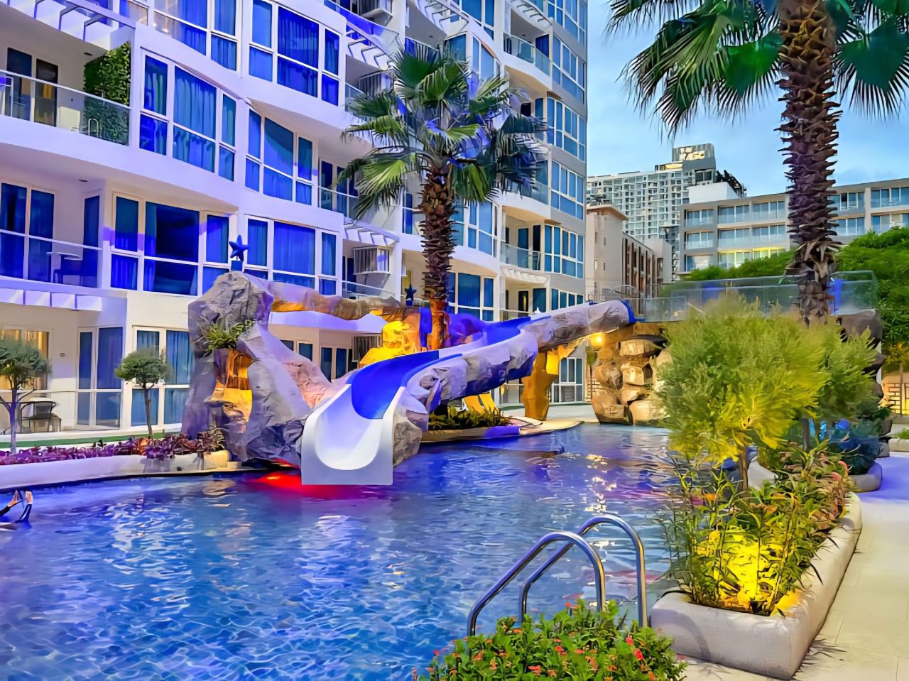 Квартира в Паттайе, Таиланд, 56 м² - фото 1