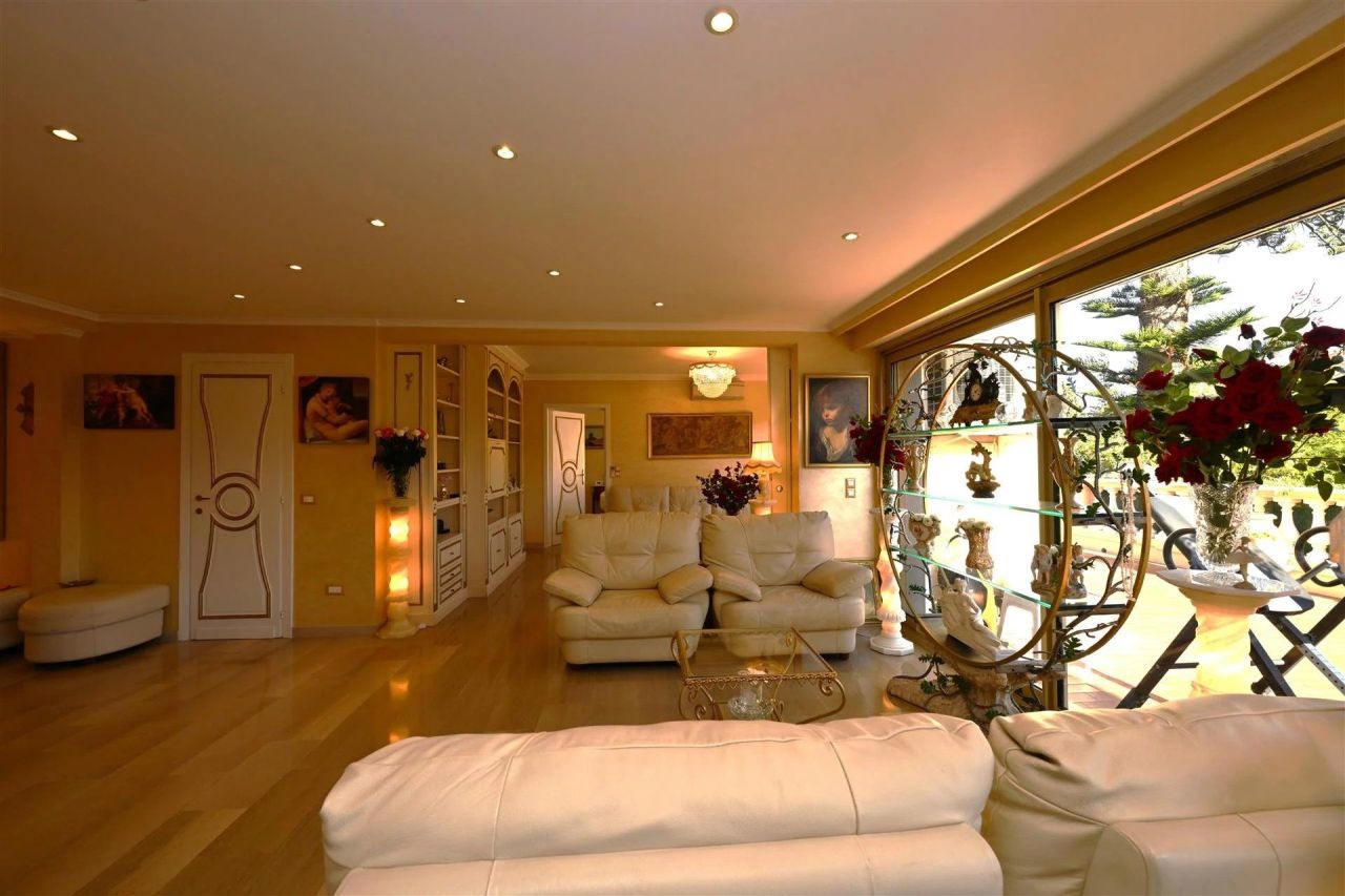 Квартира в Больё-сюр-Мер, Франция, 160 м² - фото 5