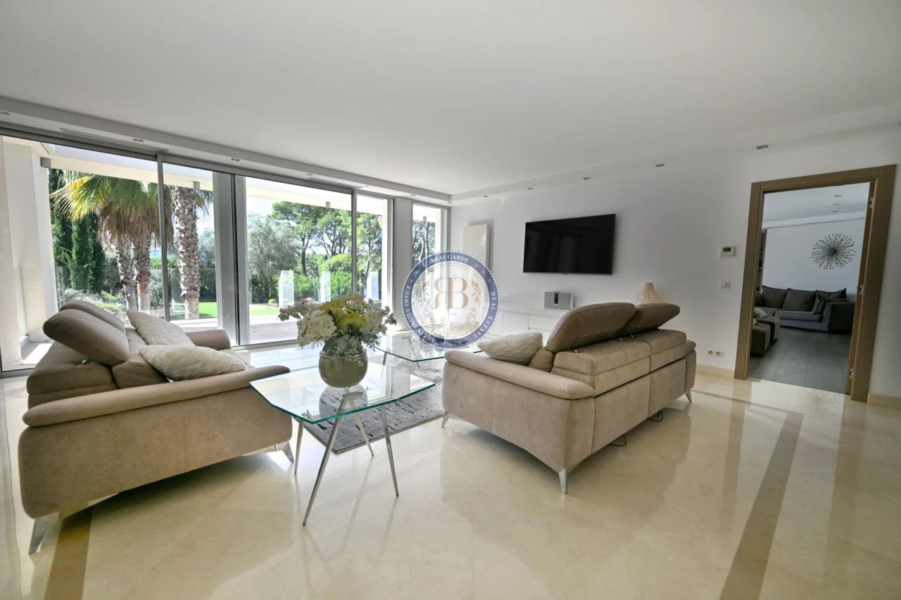 Дом в Мужене, Франция, 520 м² - фото 11