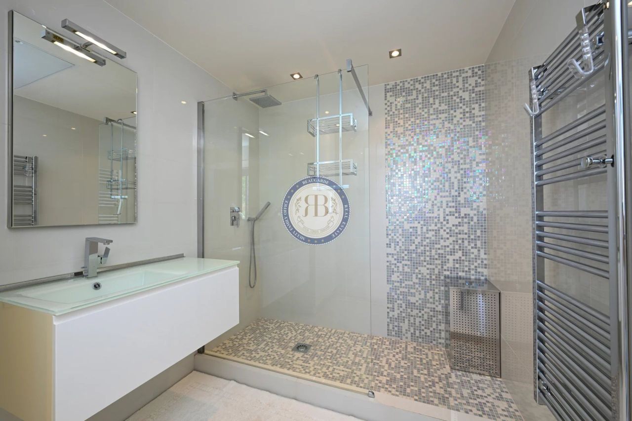 Квартира в Каннах, Франция, 124 м² - фото 12