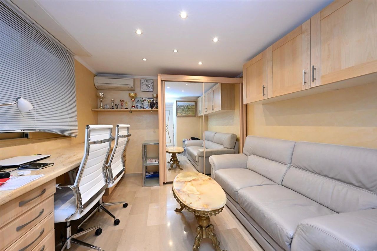 Квартира в Больё-сюр-Мер, Франция, 160 м² - фото 12