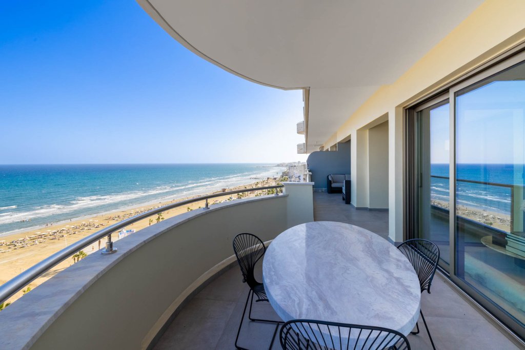 Апартаменты в Ларнаке, Кипр, 180 м² - фото 16