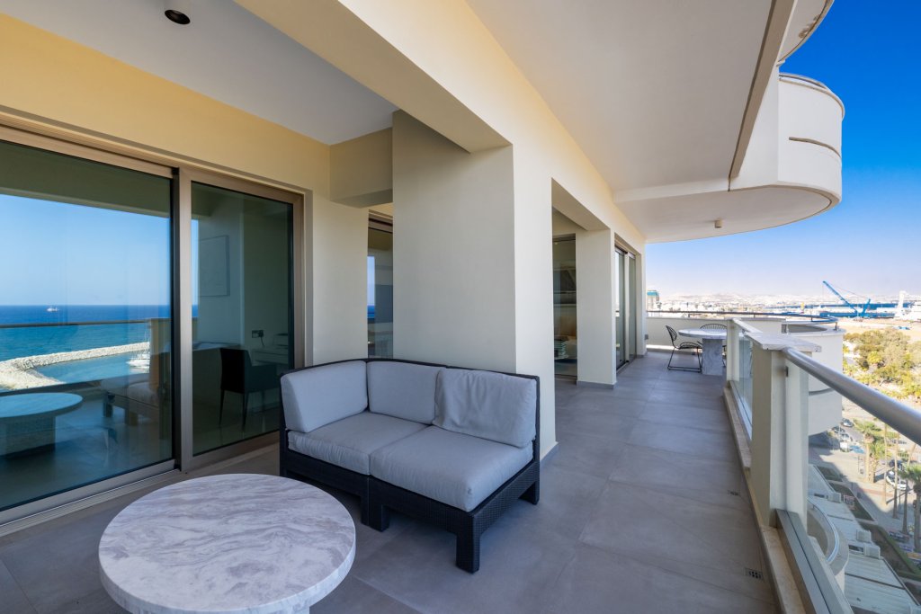 Апартаменты в Ларнаке, Кипр, 180 м² - фото 18