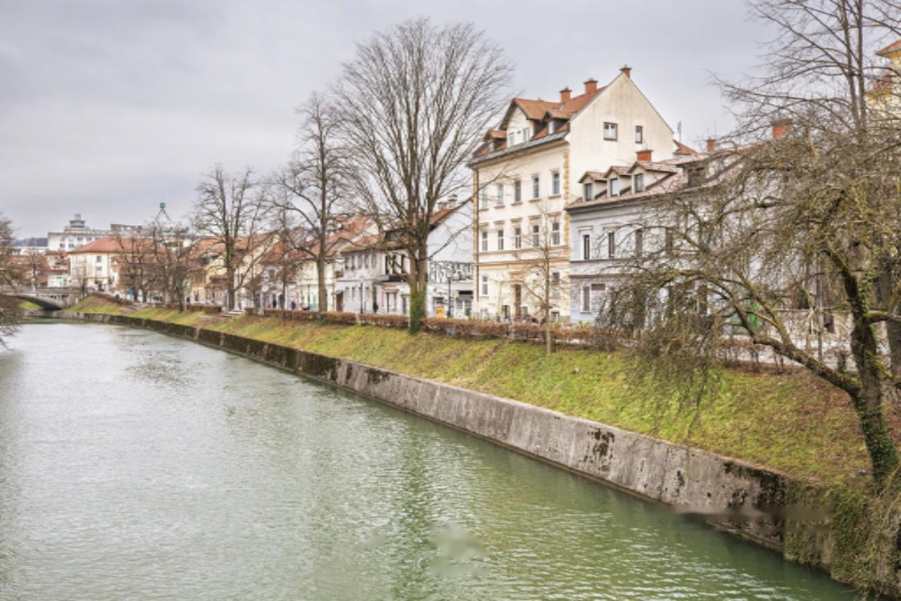 Дом в Любляне, Словения, 477 м² - фото 1