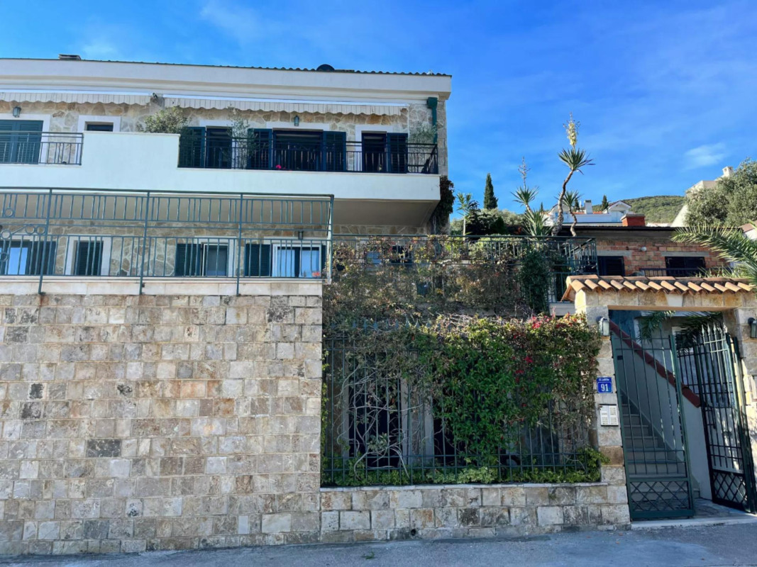 Квартира в Крашичах, Черногория, 111 м² - фото 11