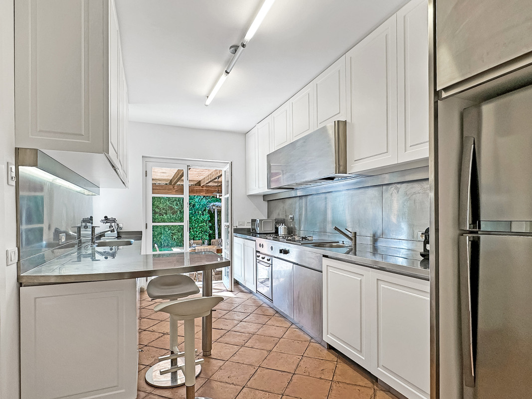 Дом в Кастильоне-делла-Пеская, Италия, 450 м² - фото 12