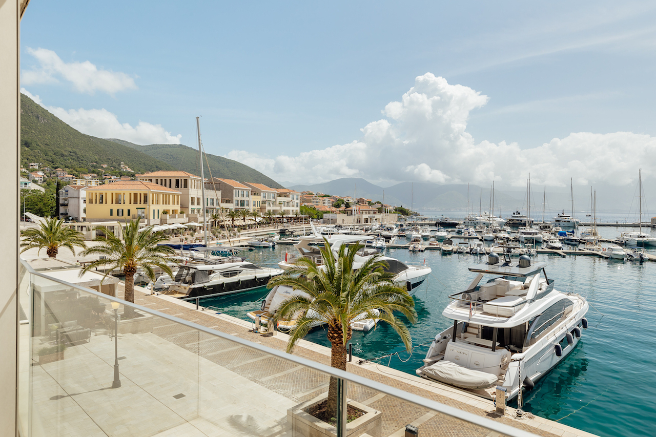 Квартира в Херцег-Нови, Черногория, 82 м² - фото 3