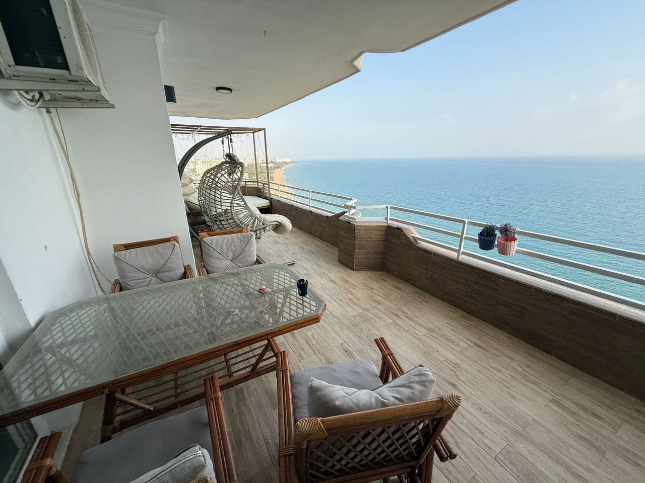 Квартира в Мерсине, Турция, 240 м² - фото 1