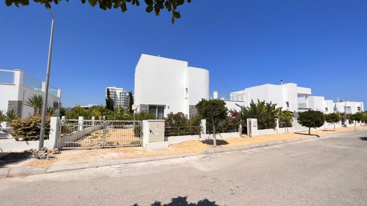 Вилла в Фамагусте, Кипр, 180 м² - фото 2