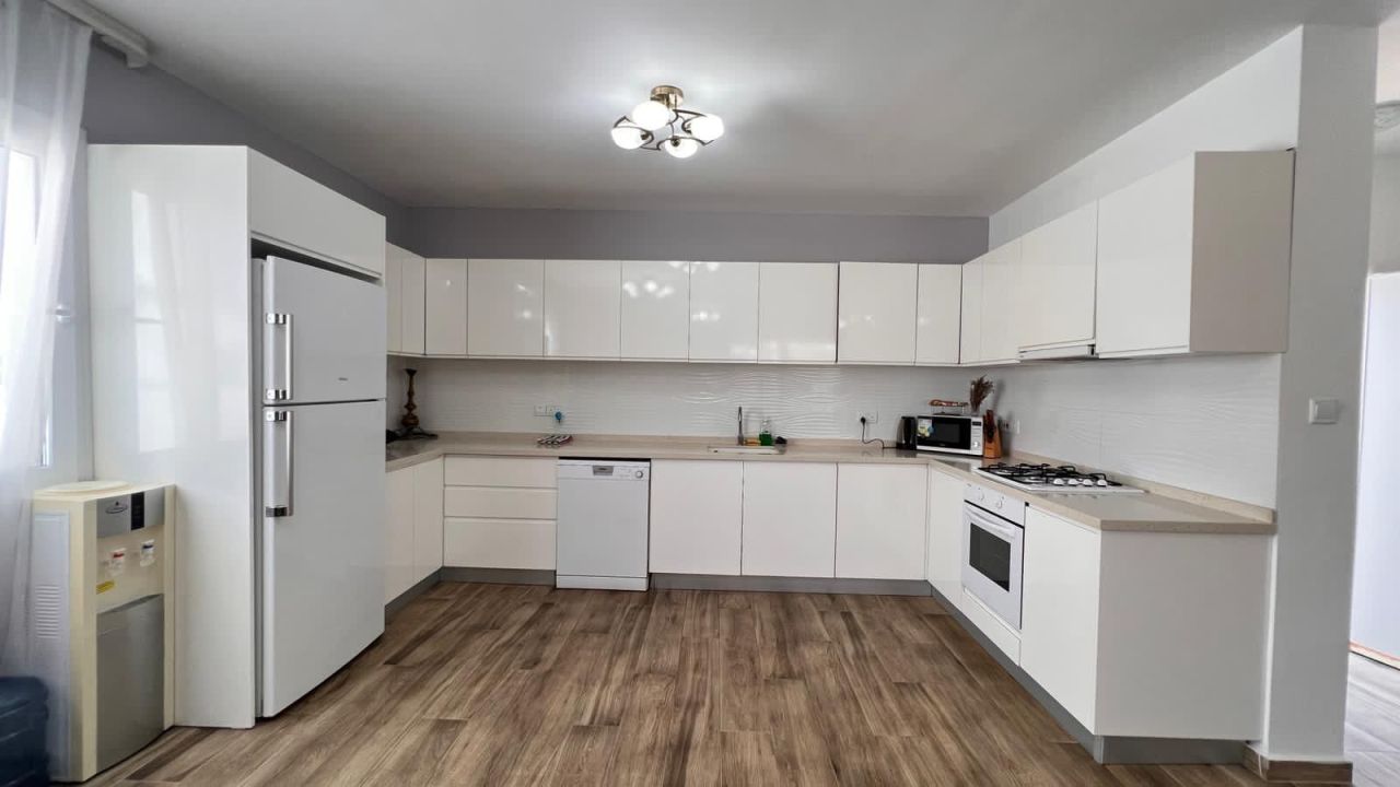 Вилла в Фамагусте, Кипр, 180 м² - фото 4