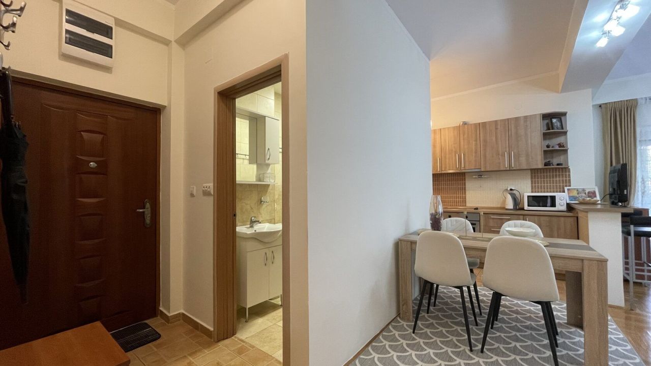 Квартира в Будве, Черногория, 189 000 м² - фото 11