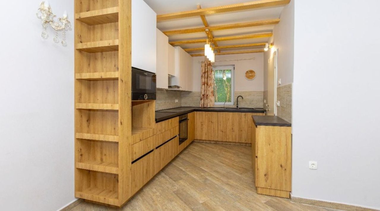 Дом в Тивате, Черногория, 179 м² - фото 4