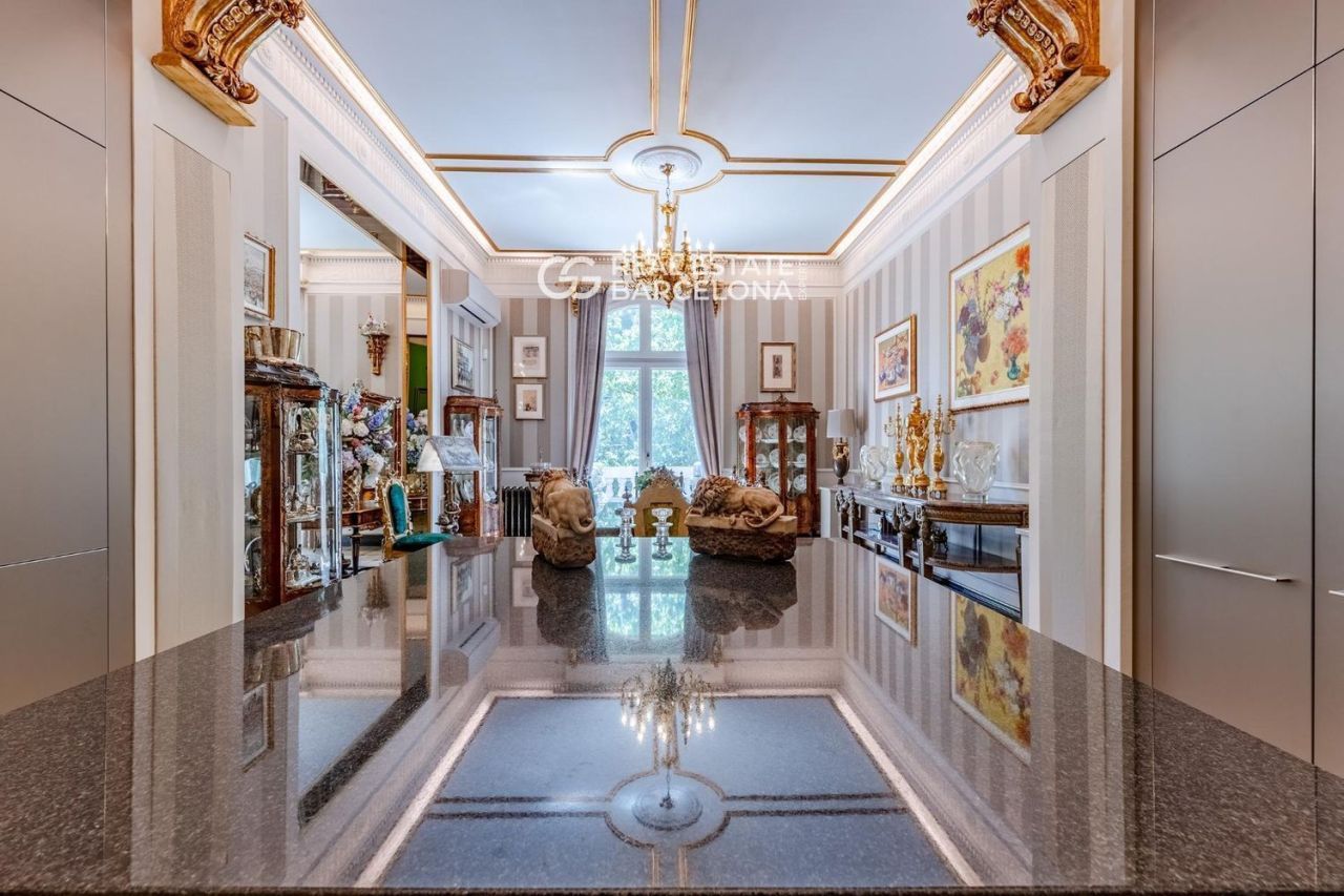 Квартира в Барселоне, Испания, 250 м² - фото 7