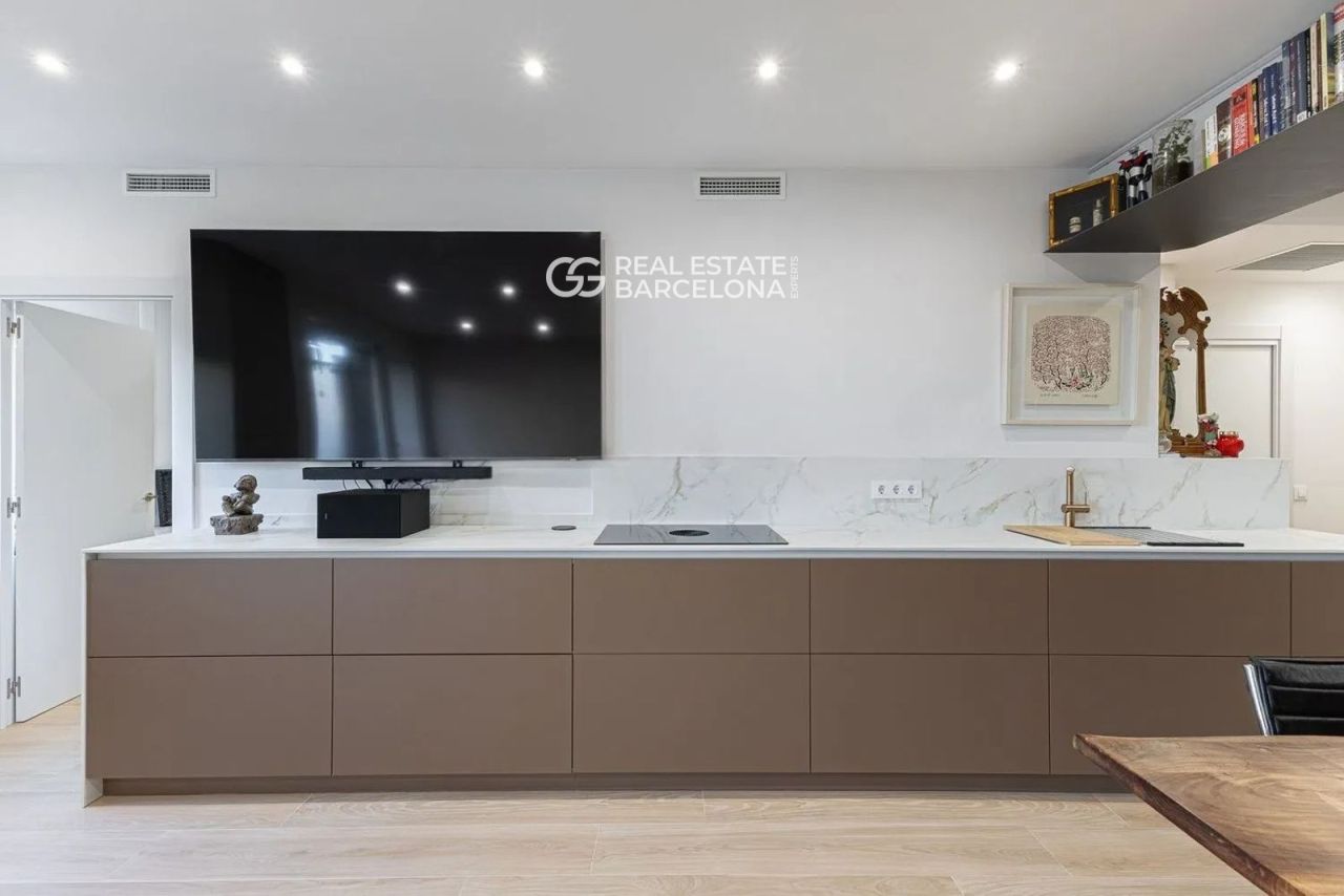 Квартира в Эйшампле, Испания, 99 м² - фото 9