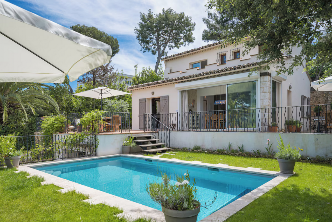 Вилла в Антибе, Франция, 160 м² - фото 1