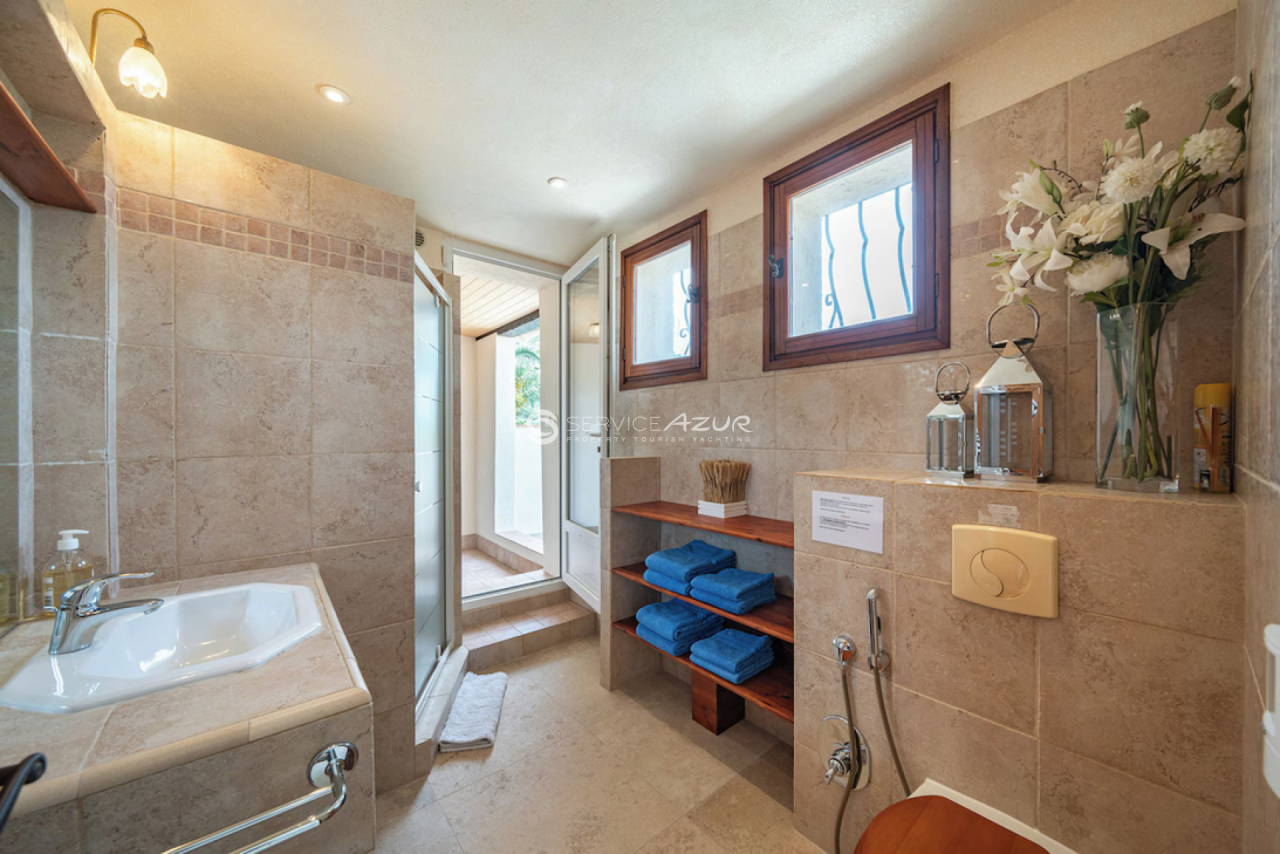 Вилла в Антибе, Франция, 160 м² - фото 17