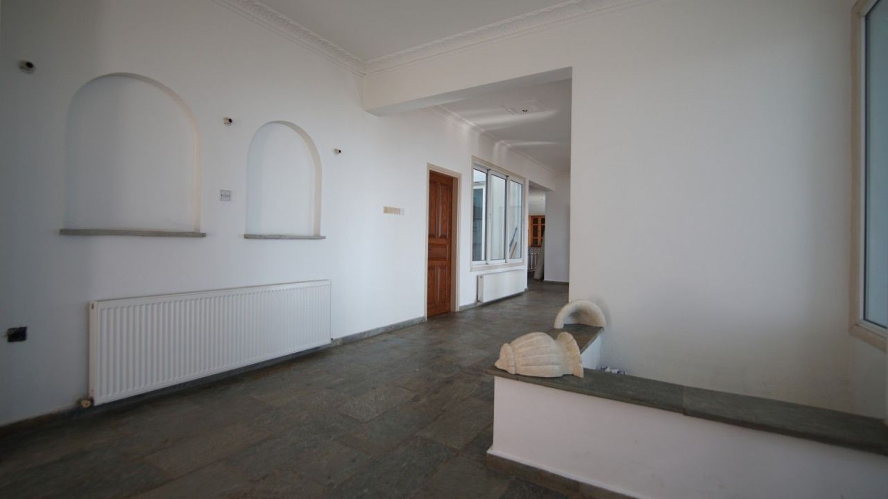 Вилла в Лимасоле, Кипр, 330 м² - фото 8