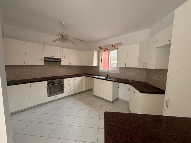 Таунхаус в Пафосе, Кипр, 139 м² - фото 12