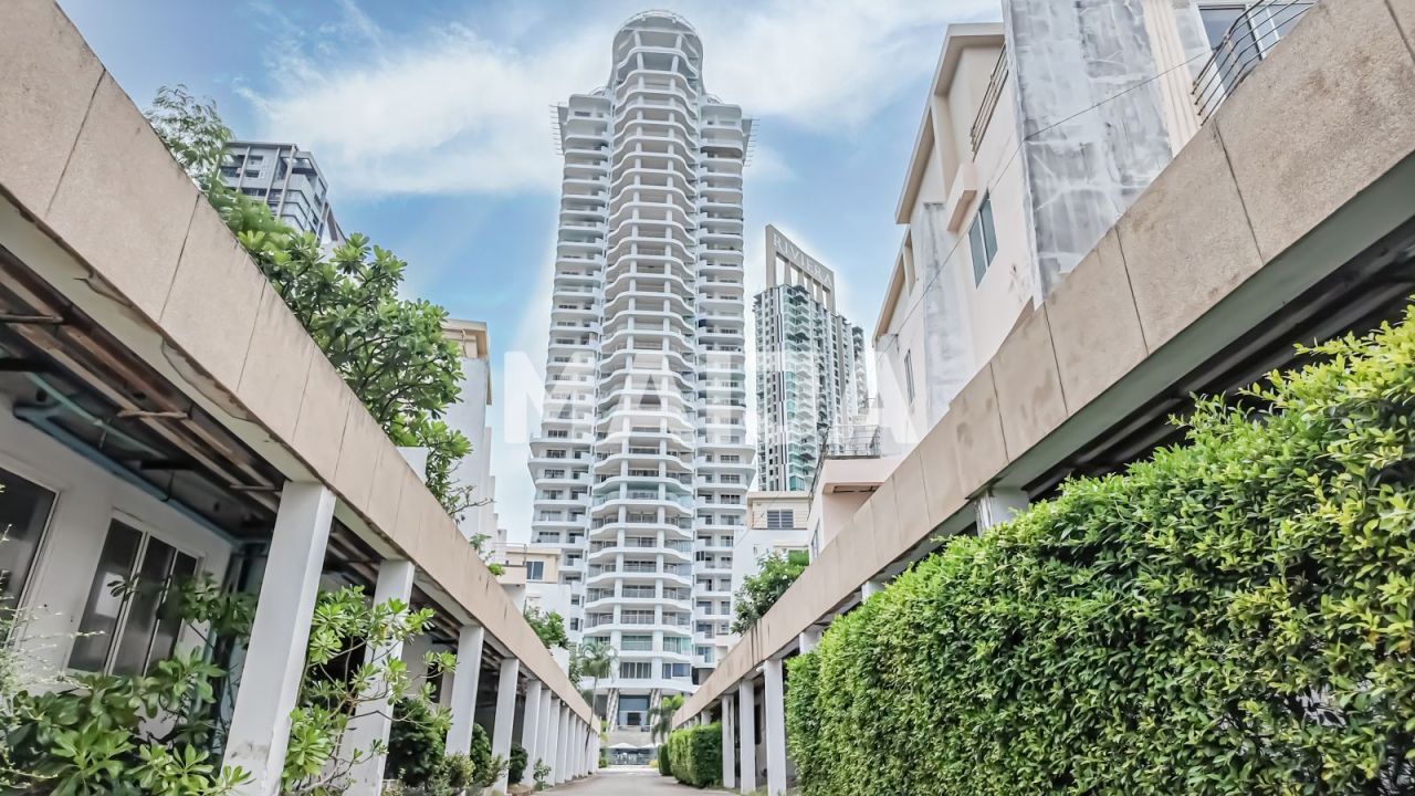 Апартаменты в Паттайе, Таиланд, 128 м² - фото 1