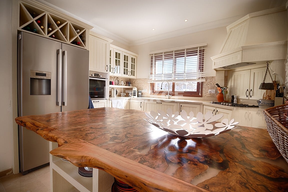 Вилла в Кирении, Кипр, 250 м² - фото 12