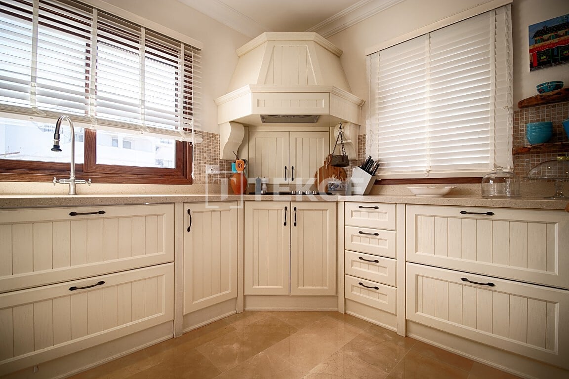 Вилла в Кирении, Кипр, 200 м² - фото 13