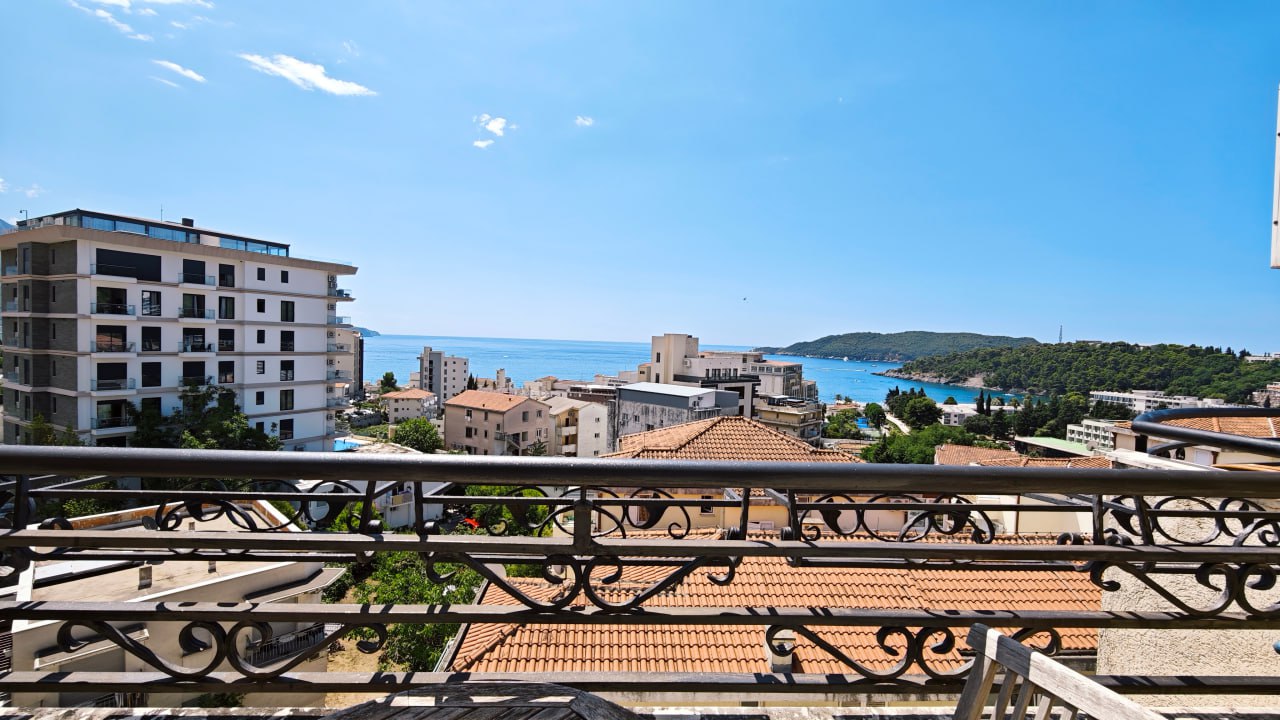 Квартира в Бечичи, Черногория, 38 м² - фото 2