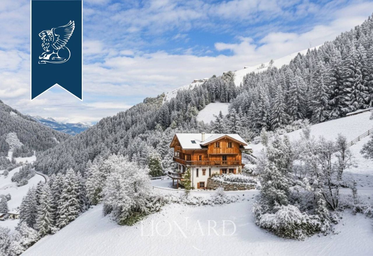 Вилла в Больцано, Италия, 950 м² - фото 1