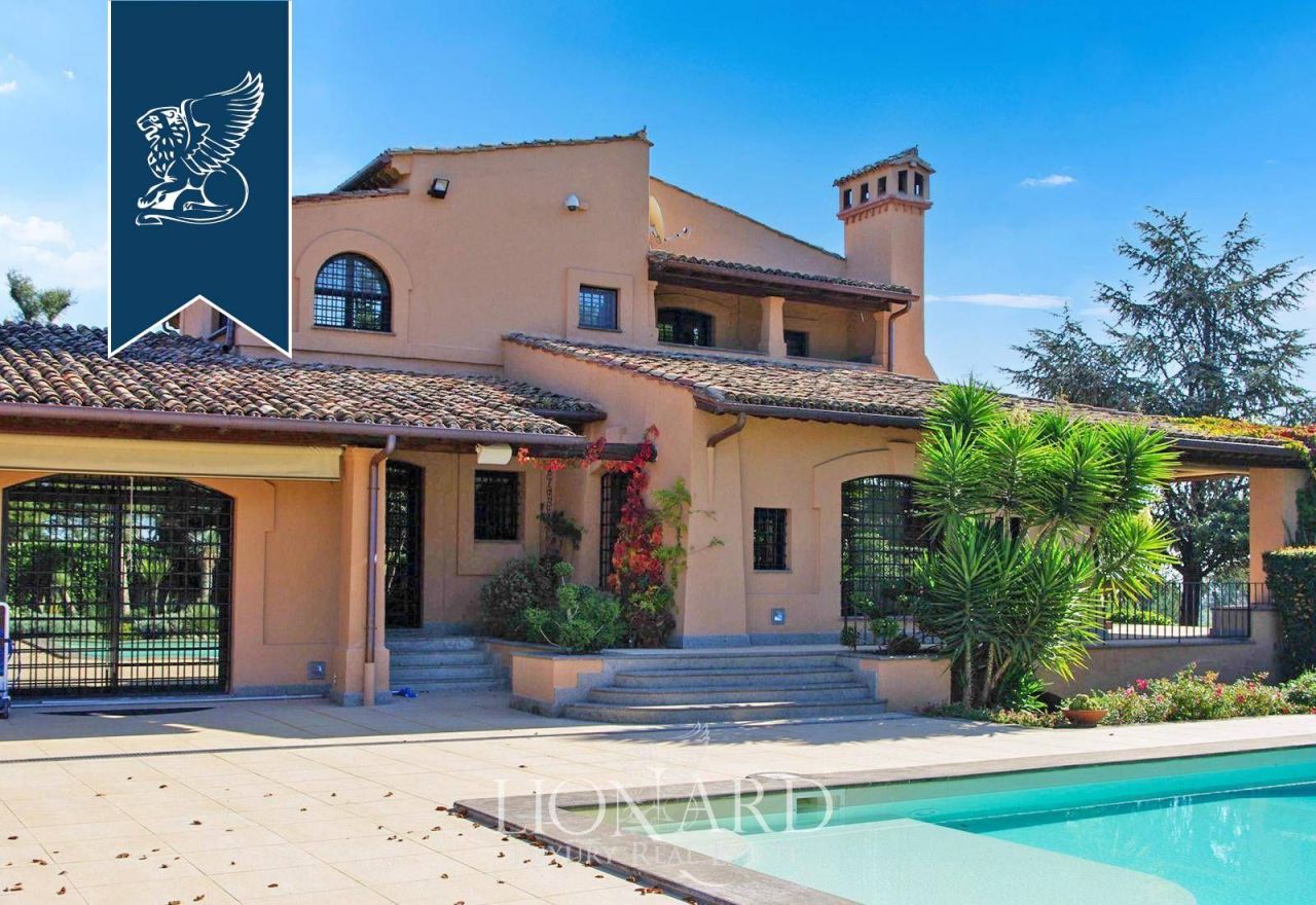 Вилла в Риме, Италия, 970 м² - фото 1