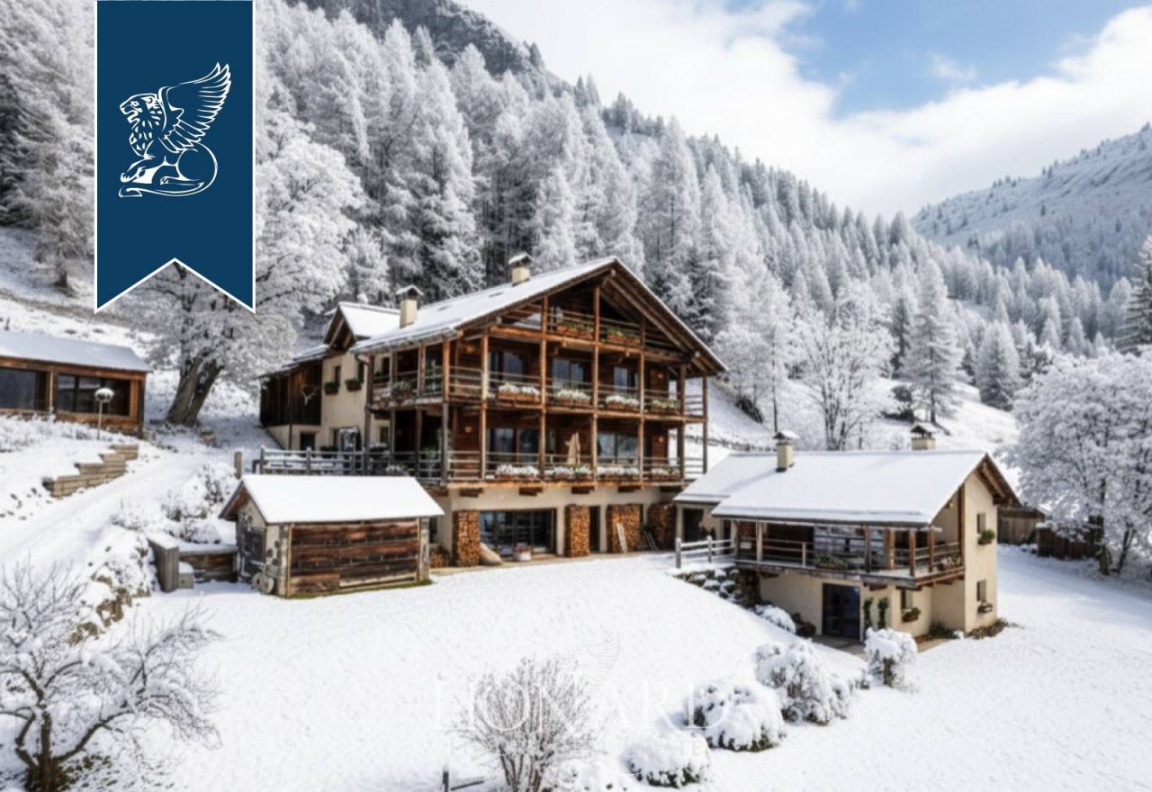 Вилла в Беллуно, Италия, 900 м² - фото 2