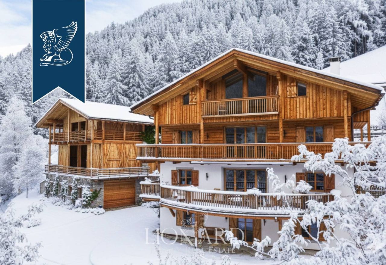 Вилла в Больцано, Италия, 950 м² - фото 3